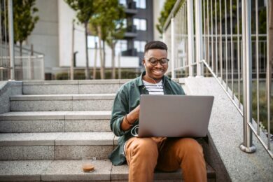 Introducing Coursera’s new course preview experience: A more meaningful way to start learning Introducing Coursera’s new course preview experience: A more meaningful way to start learning
